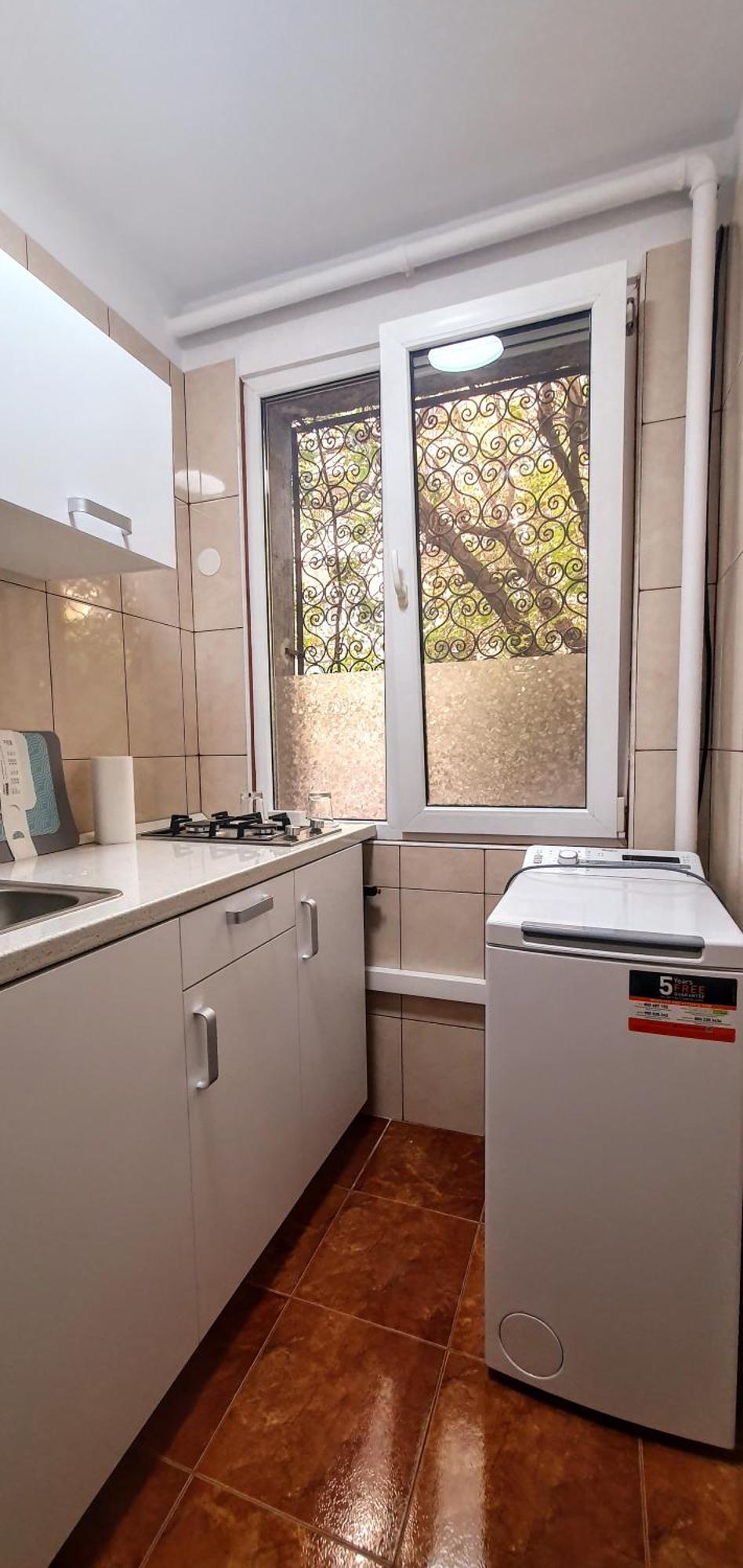The Yellow King - Luxurious Apartment Bucarest Extérieur photo